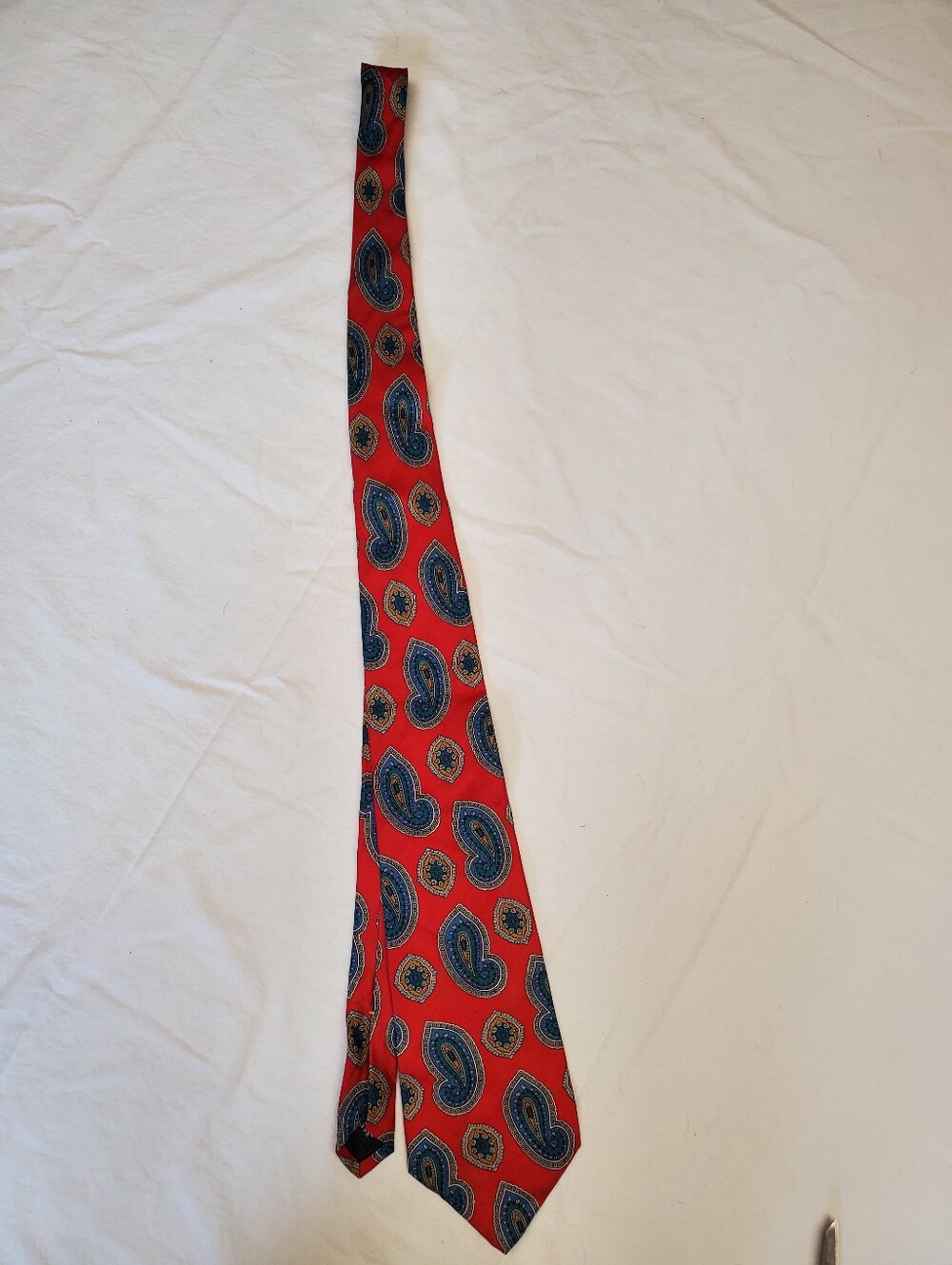 Claybrooke Red Paisley Silk Tie Made in USA Blue Gold Classic Necktie 4in